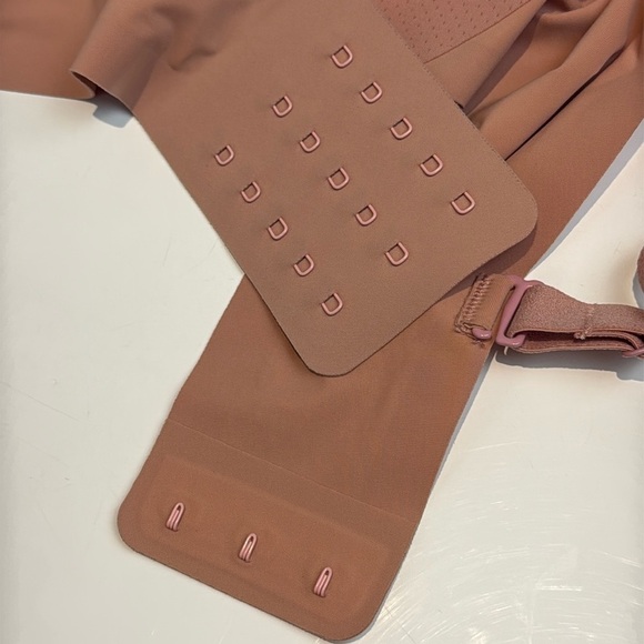 Knix Bra Size 7 Pink Ginger Padded V Neck Thin Strap - Picture 5 of 5